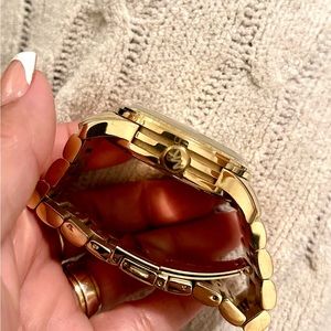 !SOLD!!!! Watch Michael Kors